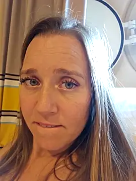 Skyellar's sex show image