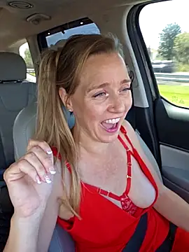 Skyellar's sex show image