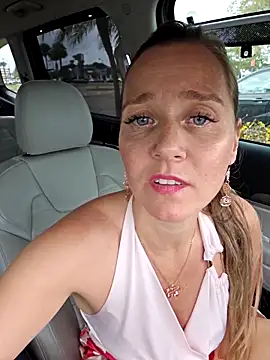 Skyellar's sex show image