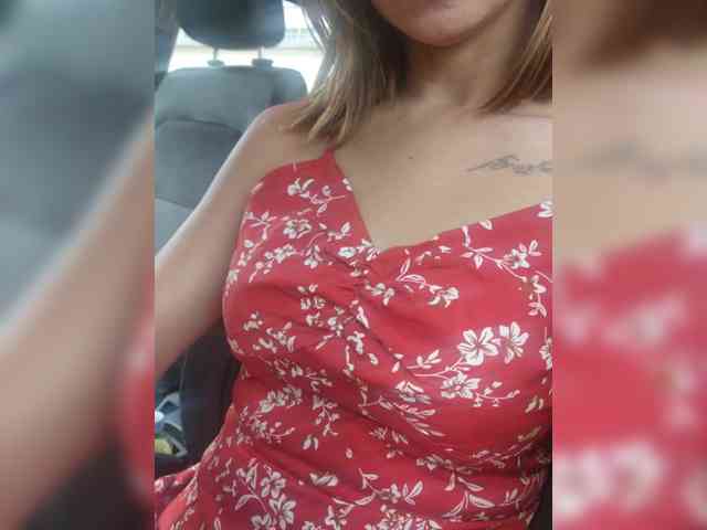 pornadrianna's sex show image