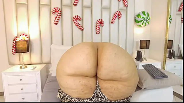 aandreaperez's sex show image