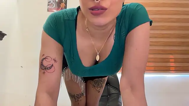 LucytheDevilQueen's sex show image LucytheDevilQueen's sex show image