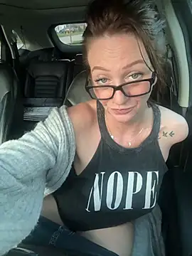 TheSweetestSlut's sex show image