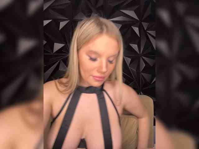 Изображение секс-шоу модели LYLAtop