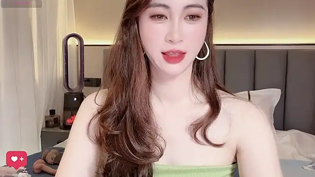 Изображение секс-шоу модели wuyueaini Изображение секс-шоу модели wuyueaini