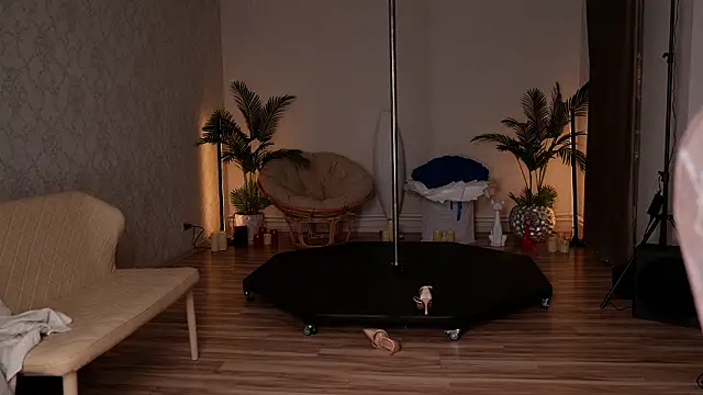 KittyCaitlin's sex show image