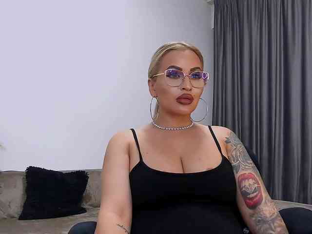 lovelyblondyx's sex show image