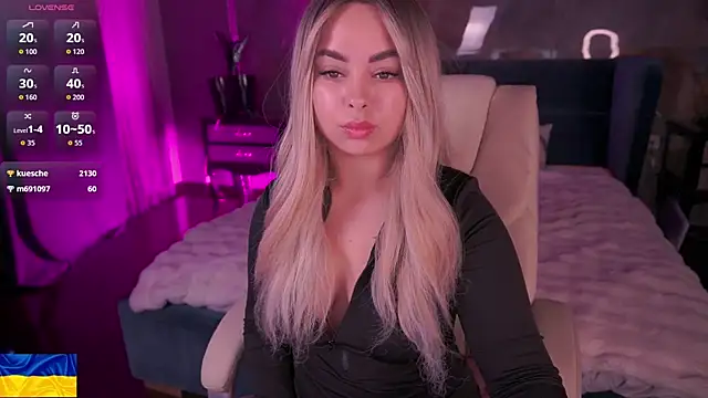 SusieWood's sex show image