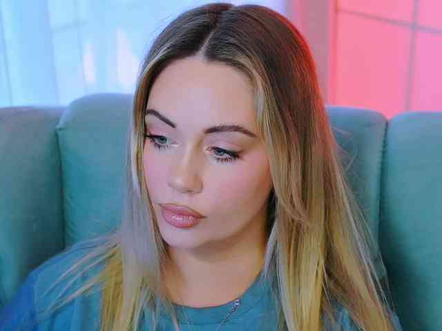 Изображение секс-шоу модели 000---