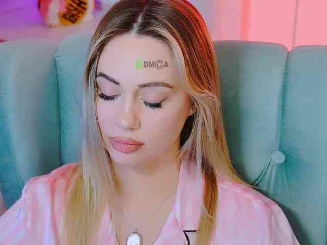 Изображение секс-шоу модели 000---