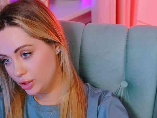 Изображение секс-шоу модели 000---