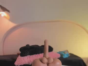 Изображение секс-шоу модели katiepeach_