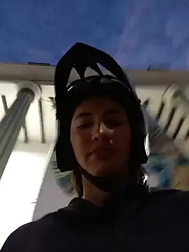 -Nicol's sex show image