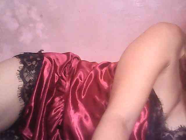 Yummyasian22's sex show image