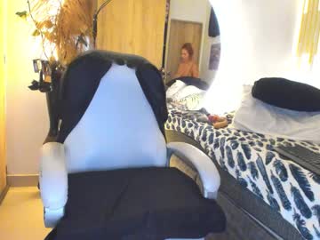 Изображение секс-шоу модели estudiosnia Изображение секс-шоу модели estudiosnia