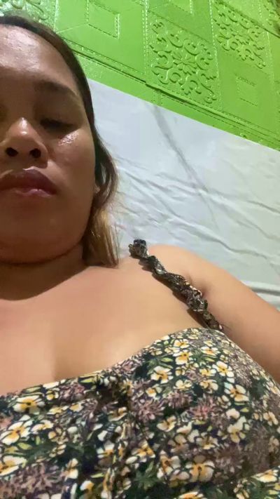 Cheche3092's sex show image