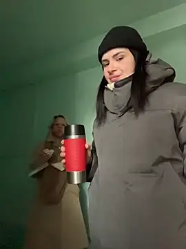 MiraReach's sex show image