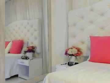 Изображение секс-шоу модели kamila_arias