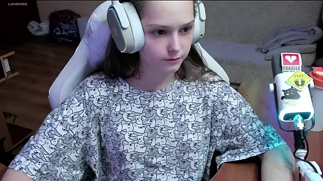 SharybbFace's sex show image