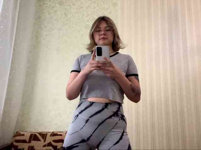peachpuff's sex show image