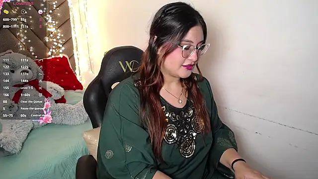 heluejamil's sex show image