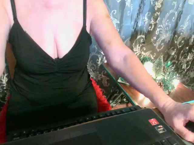 Svetulya50's sex show image Svetulya50's sex show image