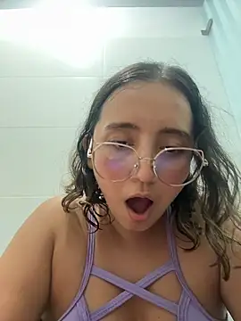 Kay_LustyWife's sex show image