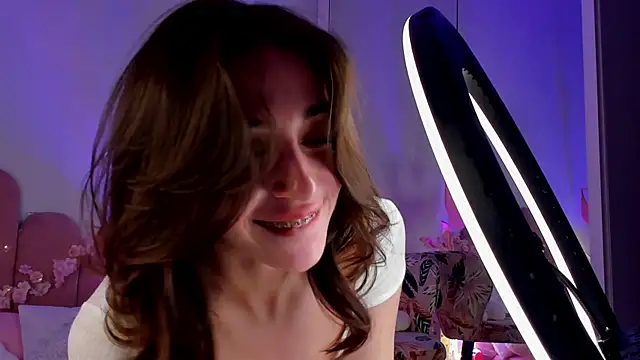 Sexshow-Bild von ElsaYoung Sexshow-Bild von ElsaYoung