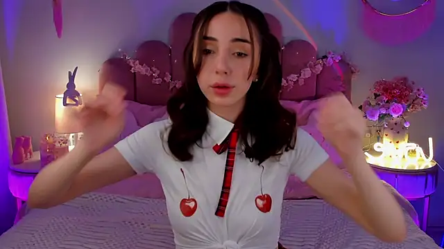 Изображение секс-шоу модели ElsaYoung