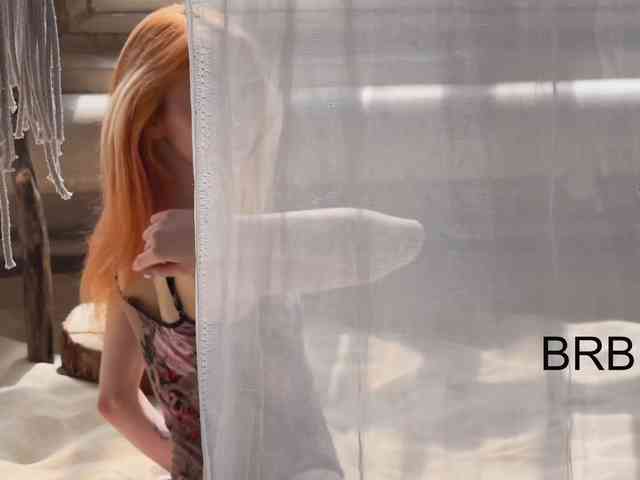 Na-izi's sex show image