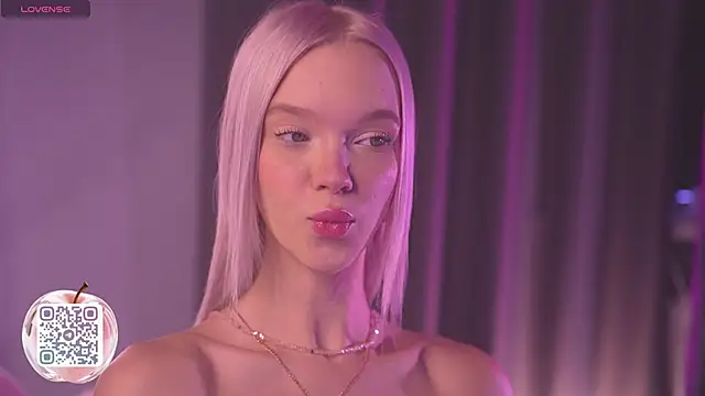 TastyTiffy's sex show image