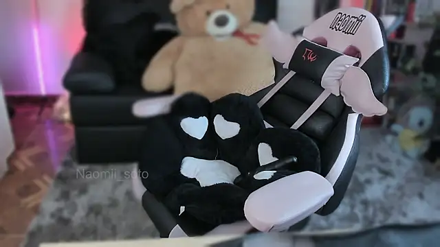 Изображение секс-шоу модели Naomii_Soto Изображение секс-шоу модели Naomii_Soto