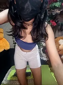 Изображение секс-шоу модели emali_baba