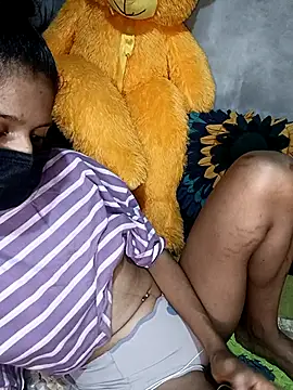 Изображение секс-шоу модели emali_baba