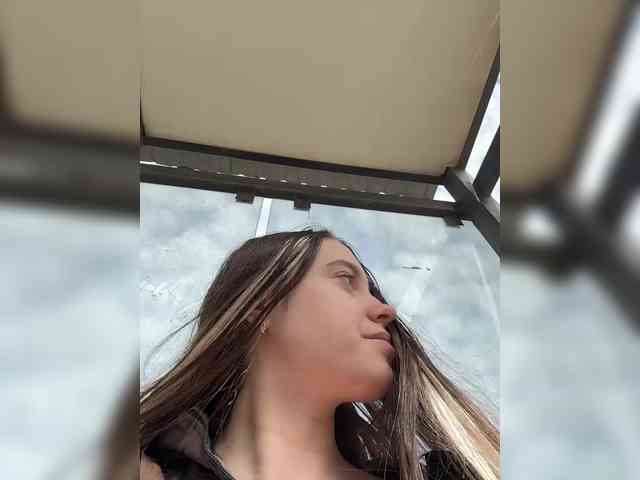 FunnyBanny0312's sex show image