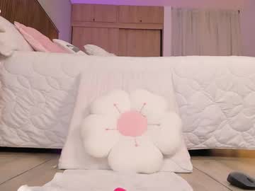 tatikiss_'s sex show image