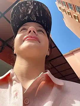 MiaTee's sex show image