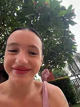 MiaTee's sex show image