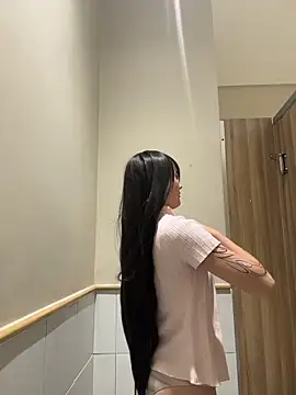 MiaTee's sex show image