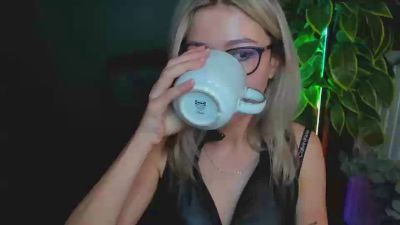 niceHEIDI's sex show image niceHEIDI's sex show image