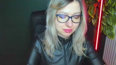 Изображение секс-шоу модели niceHEIDI