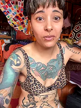 Vitriholyc's sex show image