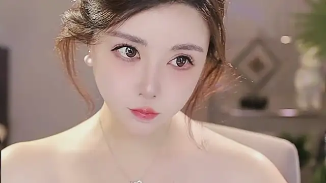 Изображение секс-шоу модели Qiaoqiao__