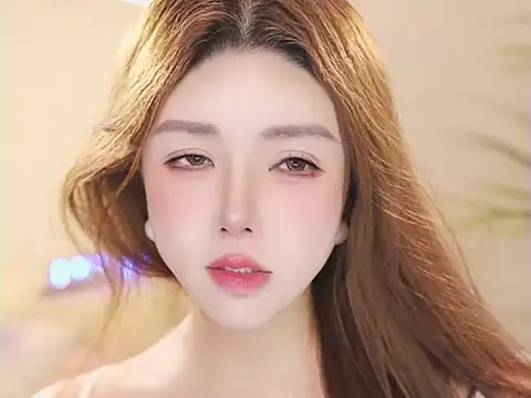 Изображение секс-шоу модели Qiaoqiao__