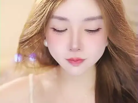 Изображение секс-шоу модели Qiaoqiao__
