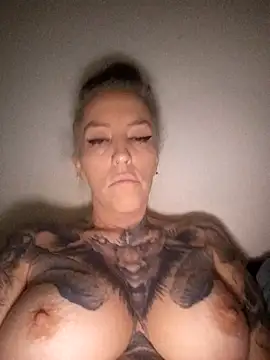 vamporasuccubus19777's sex show image