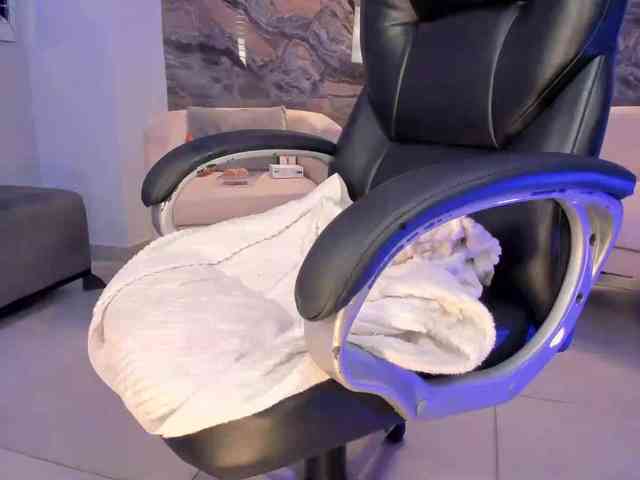 SophieBarnett's sex show image