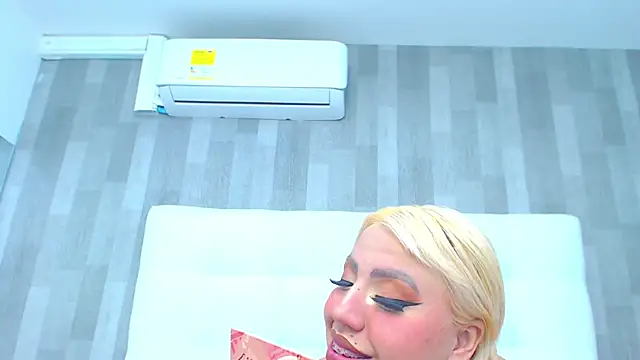 LeahMillerr's sex show image