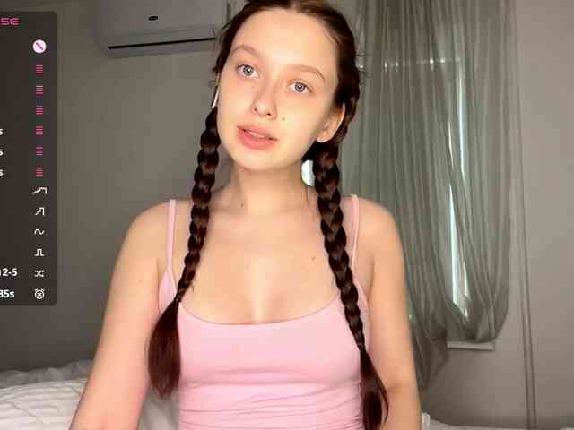 HanaHaeussler's sex show image