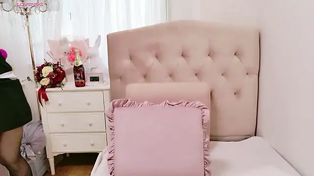 Изображение секс-шоу модели maii--Icup